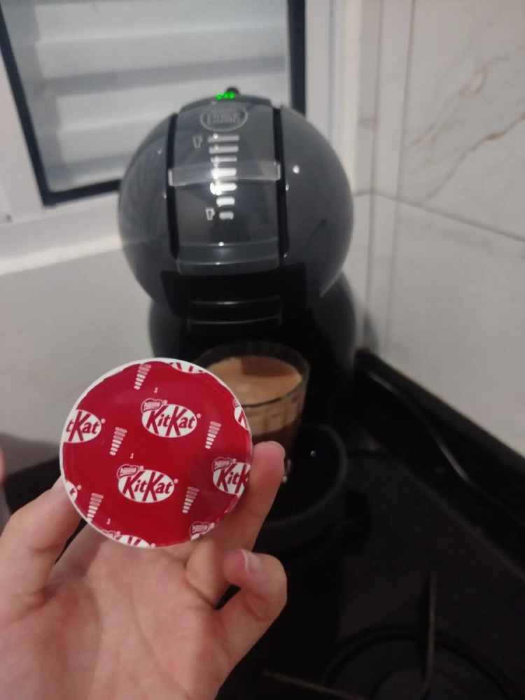 Cafeteira Nescafé Dolce Gusto Mini Me Preta